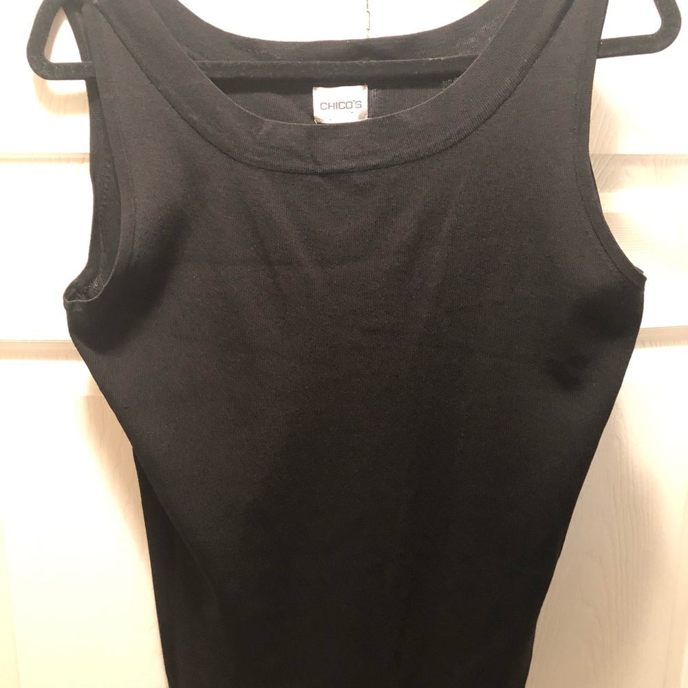 Chico’s black sleeveless sweater like new